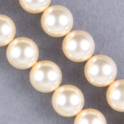 29-1039:  5810 10mm Light Gold Crystal Pearl 