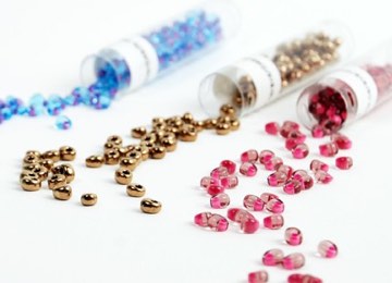 Magatama Beads